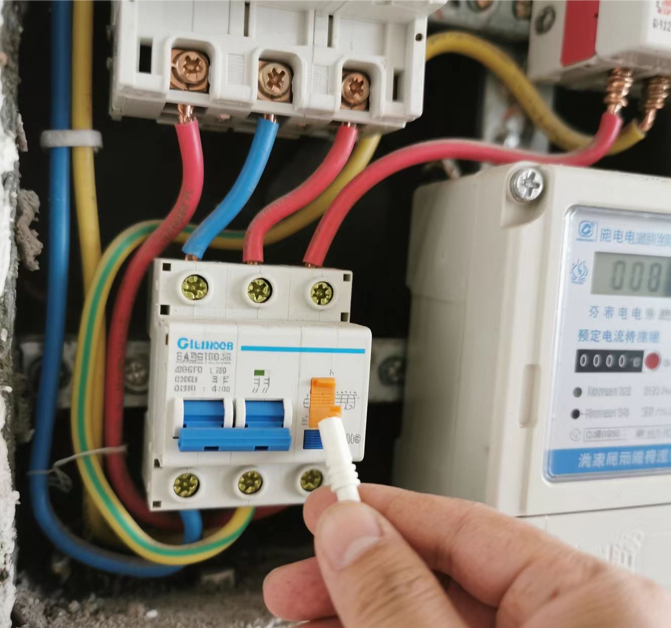 智能電表的度數(shù)計(jì)算是否受外界因素的影響？